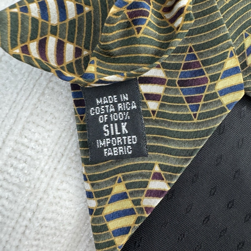 Bill Blass Black Label Silk Tie Green Geometric Pattern USA Mens Necktie - Picture 4 of 6